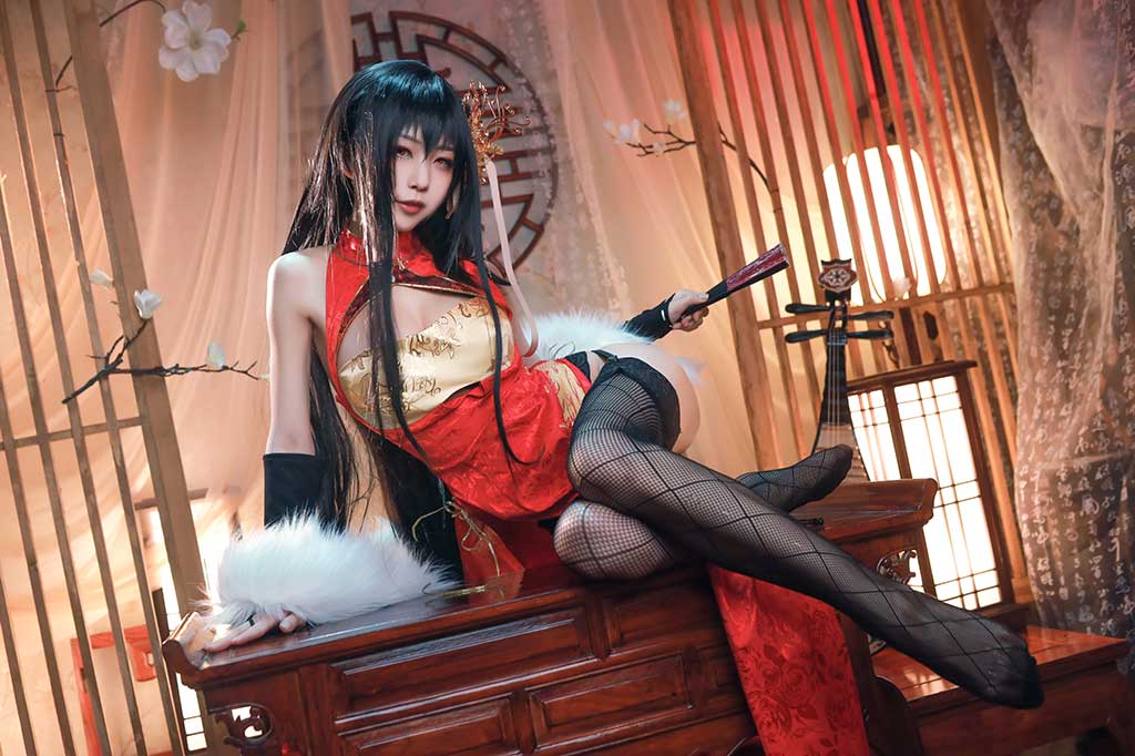  水淼Aqua碧蓝航线Taihou（大凤）cosplay新春红旗袍缩略图1