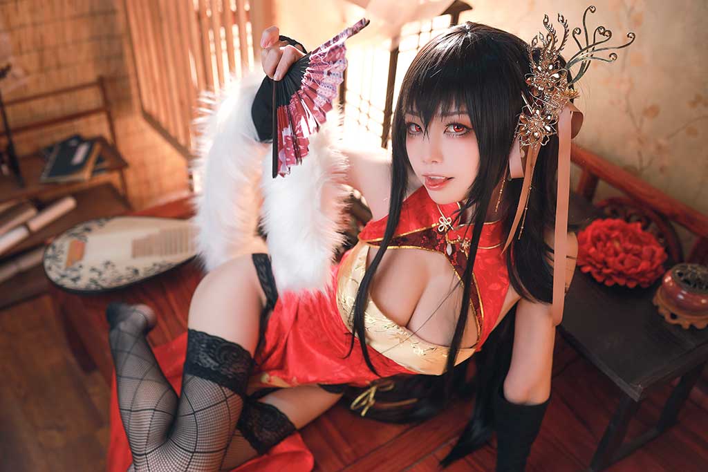  水淼Aqua碧蓝航线Taihou（大凤）cosplay新春红旗袍缩略图3