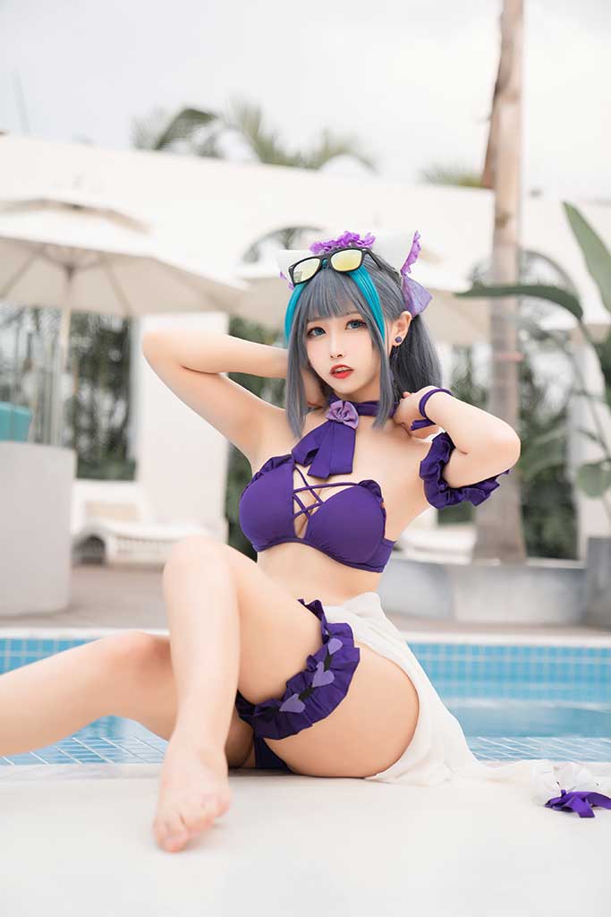 Momoko葵葵 碧蓝航线Cheshire（柴郡）cosplay紫泳装缩略图1