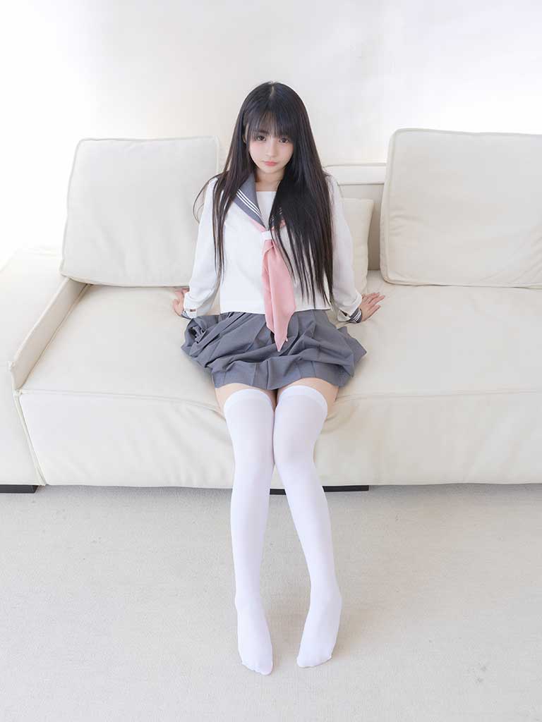 cosplay资源-20250425-樱井宁宁「双马尾白丝JK」两种白丝美腿美足4K超高清无水印【85P】
